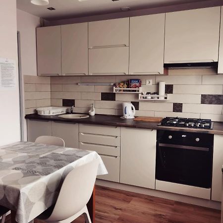 Lujzi Apartman Eger Esterno foto