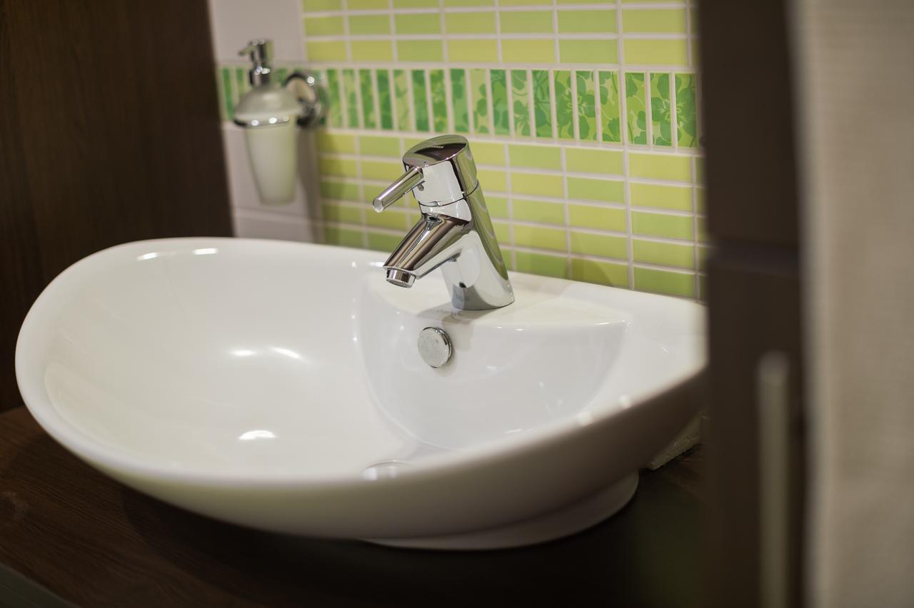 Lujzi Apartman Eger Esterno foto